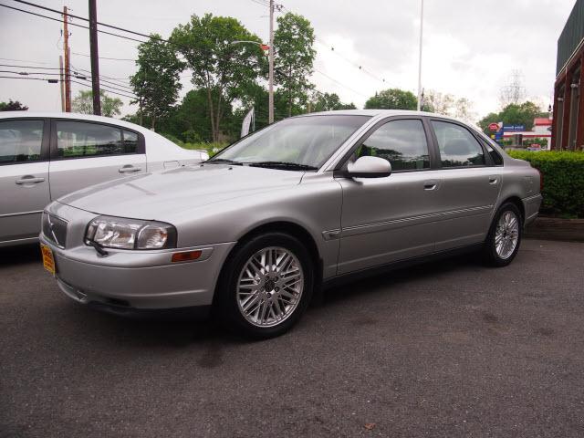 Photo of 2002 Volvo S80