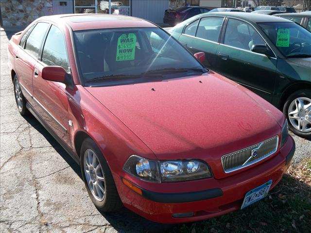Photo of 2002 Volvo S40