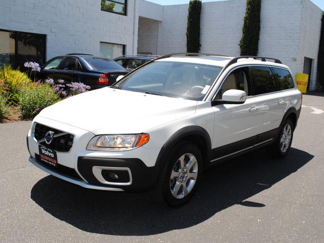 Photo of 2011 Volvo XC70