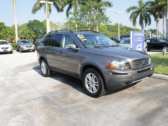 Photo of 2010 Volvo XC90
