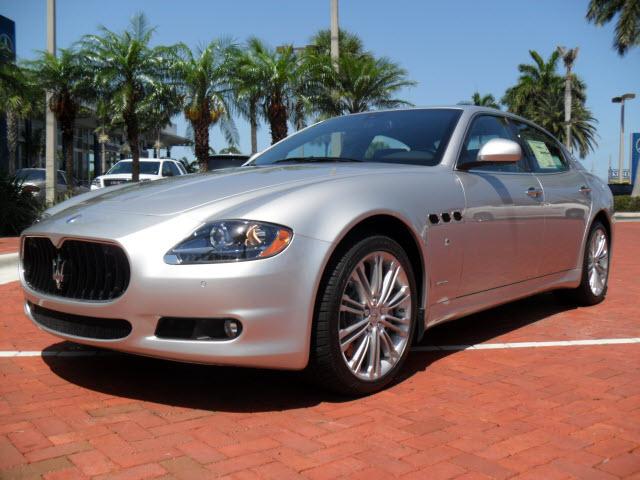 Photo of 2012 Maserati Quattroporte