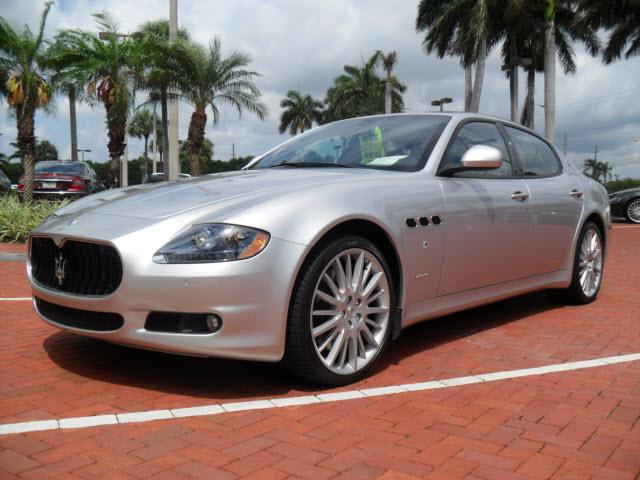 Photo of 2011 Maserati Quattroporte