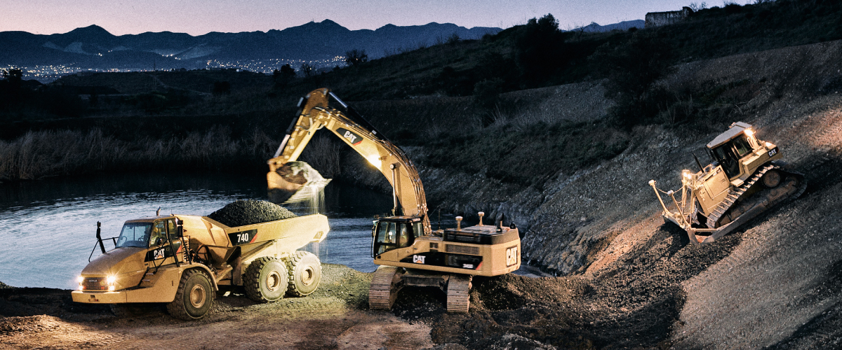 Multiple Cat Machines on Job Site
