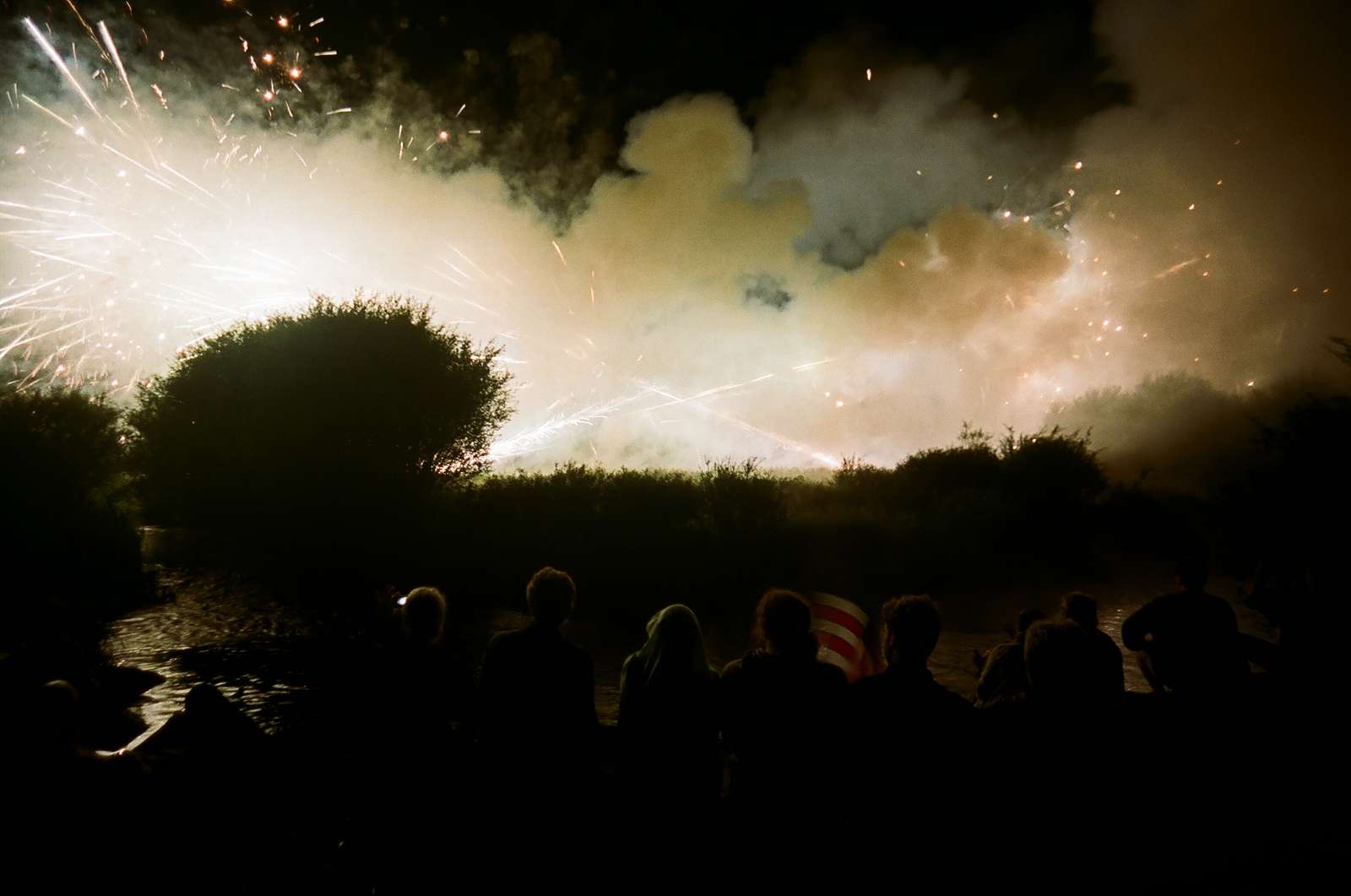 booms booms in the night photostreet/documentary Cheryl Dunn