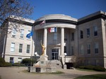 Muscatine_city_hall_2_-_close_thumb