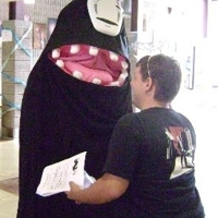 Eat him No Face, eat him!