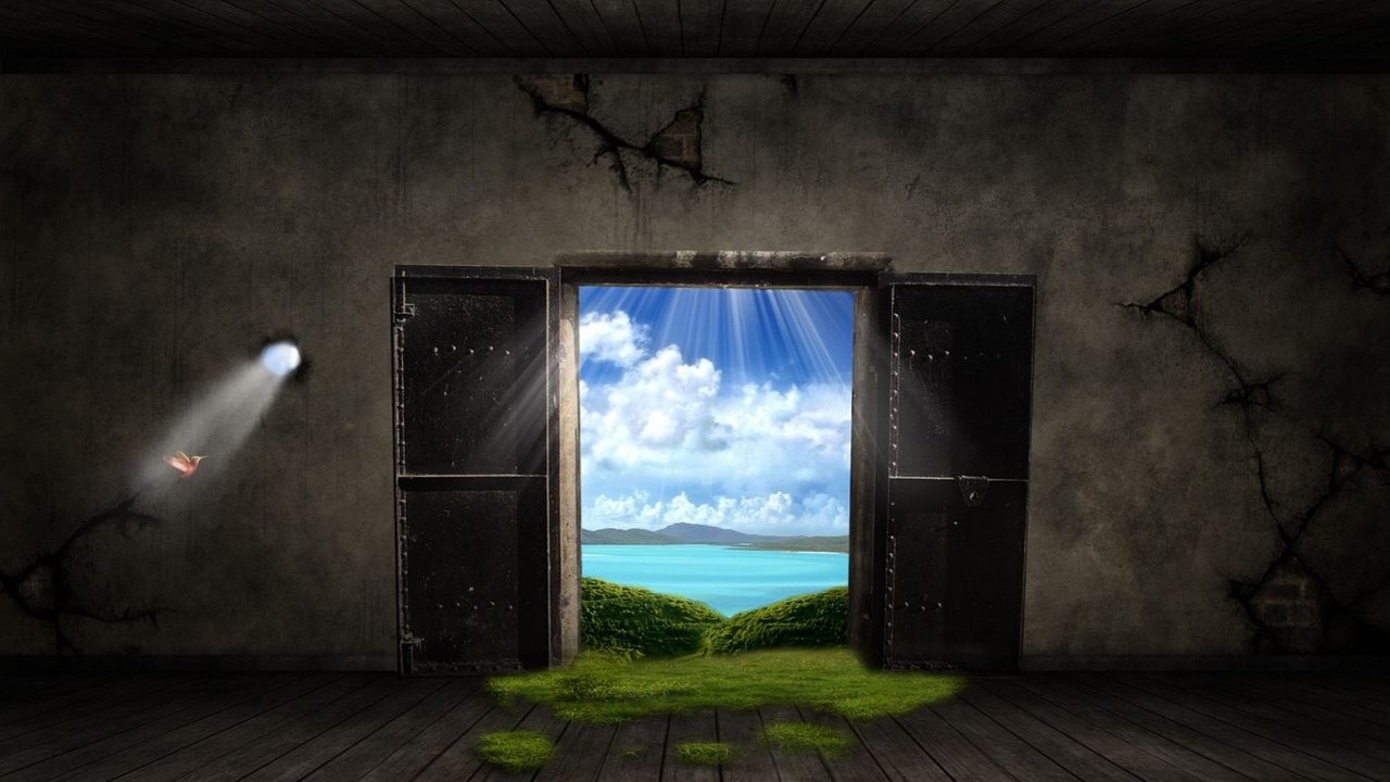 829992-1366x768-fantasy-door