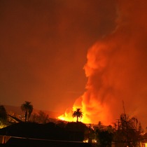 20,000 without power in Santa Barbara and Montecito... up to 60 homes/estates burned.