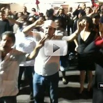 Fiesta: Awesome Impromptu Group Dancing on De La Guerra (video)