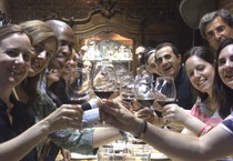 Home_25%2005%2012%20wine%20coktel%20popy%20wine%2034