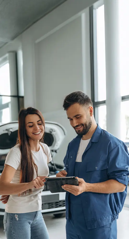 service agent helping customer