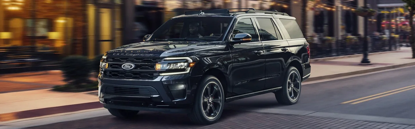 2024 Ford Expedition Specs front side in black