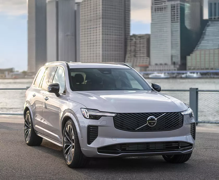 Front view of the Volvo XC90 exterior shown from a three-quarter angle