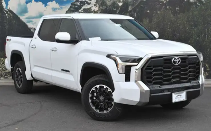 2026 Toyota Tundra CrewMax SR5
