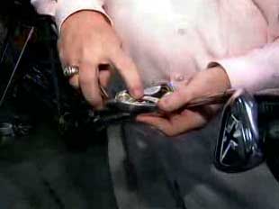 News video on how to determine if your golf club is fake.