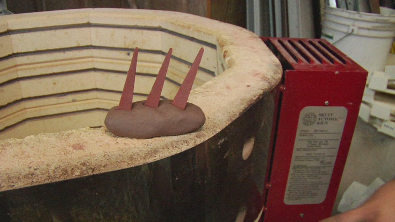 Video Electric Pottery Kiln Cones eHow