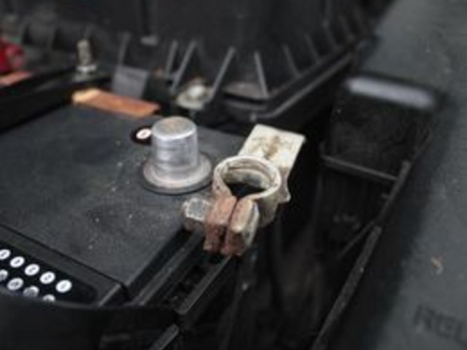 How to Clean Corroded Car Battery Terminals It Still Runs