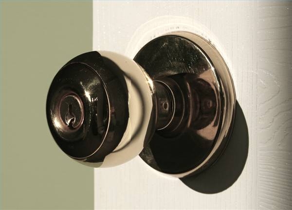 How Doorknobs Work As A Simple Machine Sciencing