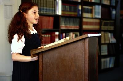 How to Introduce a Classmate in Speech Class | Synonym