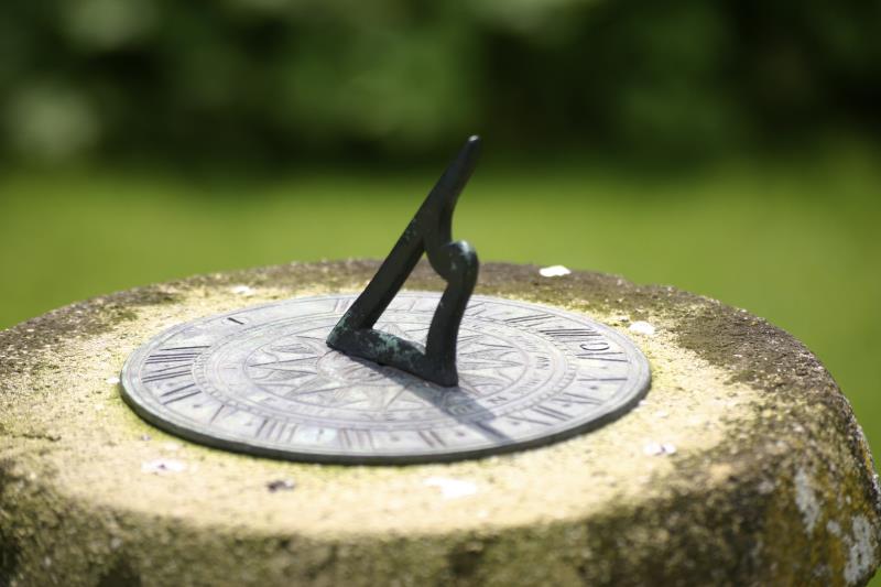 How Does a Sundial Work? Sciencing