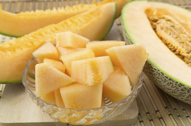 What are some nonacidic fruit juices?