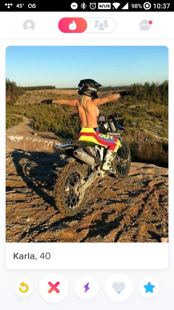 ZR-HOTNSFWtoughnotseeingthefrontherebutthatisaquality40yearoldsideboob