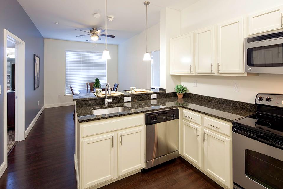 The Truth About The Oaks On The Square Her Campus