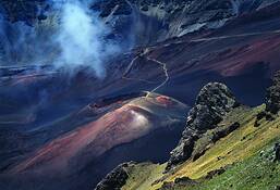 Haleakala_cinder_cone_trail___cloud
