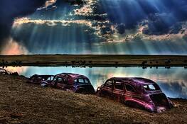 Dam_cars