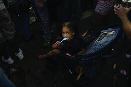 Girl_with_a_blue_spoon