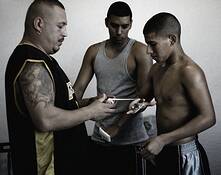 Hand_wrapping