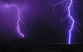 Lighting_up_the_desert