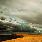 Dramatic_autumn_fields