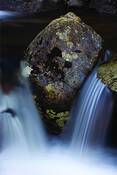 Stone_and_water_2
