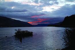 Sunrise_on_the_columbia_river