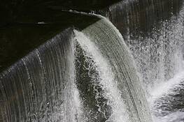 Dam_spillway