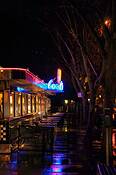 Dinning_in_the_fog