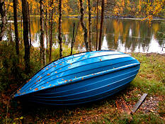 Blue_boat