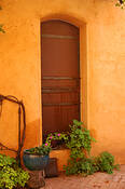 Rusty_door