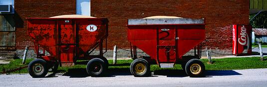 Grain_carts