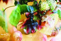African_head_with_flowers_and_peach