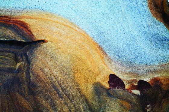 Wet_rocks_-_sandstone