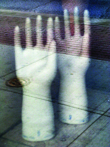 Two_hands