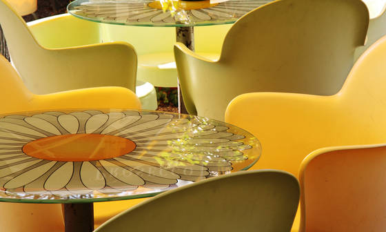 The_yellow_chairs