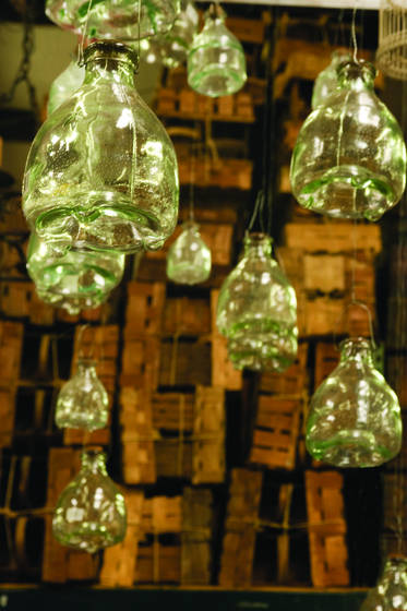 Hanging_bottles
