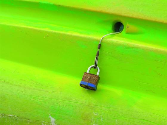 Kayak_with_lock