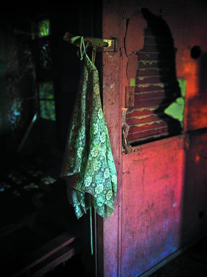 Forgotten_apron