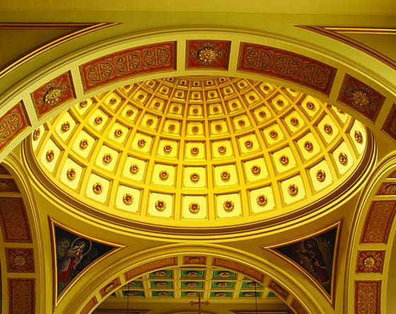 Franciscan_monastery_dome_interior