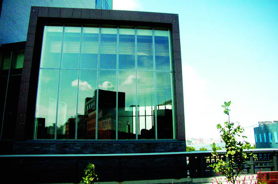 High_line_park_2
