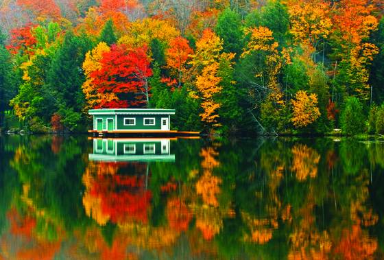 Boathouse_reflection
